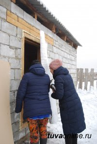 В Кызыле пятеро безработных получили субсидию на открытие своего дела