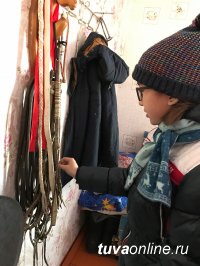 Помочь очистить кошару и поесть согажа. Десант школьников Кызыла – на чабанской стоянке в Улуг-Хемском кожууне Тувы