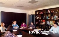 Красноярск: Руководители тувинских ведомств встретились со студентами из Тувы