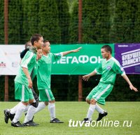Футболисты Тувинского кадетского корпуса-интерната выиграли путевку в Сочи, обыграв сибирские команды!