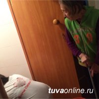 "Добрые сердца Тувы" помогают пожилым людям