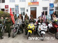 Горсть тувинской земли развеяна в Белоруссии над захоронением уроженца Тувы Героя Советского Союза Михаила Бухтуева