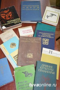 Туве подарят бесценную коллекцию книг ученого-этнографа Севьяна Вайнштейна
