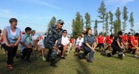 Сотрудники МВД Тувы проводят в детских лагерях «Зарядку со стражем порядка»