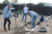 Кызыл: На месте убранной свалки жильцы обустроили площадку для занятий спортом