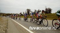 60 спортсменов из Кызыла и Абакана приняли участие в первых велогонках на 30 км, посвященных Дню города Кызыла