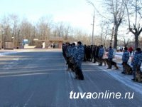 На площади «Победы» Кызыла прошел общегарнизонный инструктаж комплексных сил и средств полиции, Росгвардии и общественных формирований