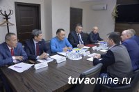 Руководитель Росавиации Александр Нерадько вместе с Главой Тувы обсудили график ввода реконструируемого аэропортового комплекса "Кызыл"