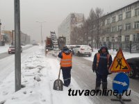 Дороги Тувы после обильных снегопадов чистят в штатном режиме