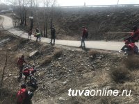 Все на субботник! Тысячи кызылчан приняли участие в первых акциях по уборке столицы Тувы от накопившегося мусора