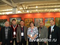 Художники Тувы представили свои лучшие работы за последние пять лет на отчетной межрегиональной выставке «Сибирь-XII»