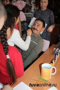 Кызылские школьники сегодня прошли Суперквест "Литературное зазеркалье" 