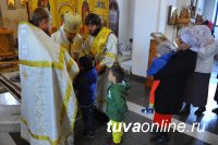Архиепископ Кызылский и Тувинский Феофан поздравил православных верующих Тувы с праздником Троицы