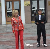 Кызыл: На шести городских маршрутах стартовала возможность безналичной оплаты проезда