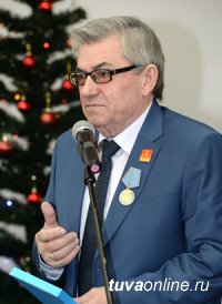 Остановилось сердце Почетного гражданина Кызыла, ветерана образования Петра Александровича Морозова