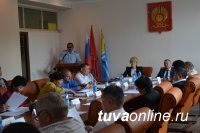 Кызыл: Депутаты городского Хурала провели завершающую 4-й созыв сессию