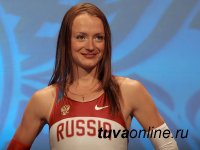 В Туву на первый слет "Юнармии" прилетела олимпийская чемпионка Елена Слесаренко