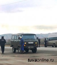 В Туве сотрудники ГИБДД проводят рейды по выявлению нелегальных междугородних пассажироперевозчиков