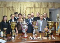 Школа Олимпийского резерва Тувы (РДЮСШ) отмечает 45-летие