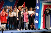 Школьники Тувы взяли реванш в игре КВН в Абакане за проигрыш земляков-студентов в Кызыле Школьники Тувы взяли реванш в игре КВН в Абакане за проигрыш земляков-студентов в Кызыле