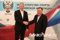 Глава Тувы и министр спорта России согласовали действия по завершению строительства спортивно-культурного центра в поселке Каа-Хем