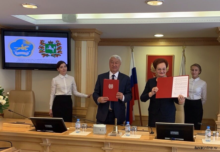 Парламенты Тувы и Томской области договорились о межпарламентском сотрудничестве