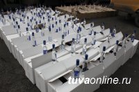 Житель Хакасии пытался ввезти в Туву без документов более 4 тонн спиртосодержащей продукции, в том числе 3200 флаконов боярышника