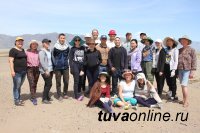 Студенты ТувГУ участвуют в спасении артефактов Саянского моря