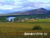 В Туве на священной горе Байза у села Ээрбек возобновлен ежегодный обряд освящения оваа