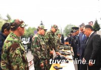 Новобранцы тувинской полиции приняли присягу, отряду "Гром" переданы спецтехника и вооружение