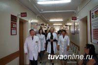 Кызыл: Первый замминистра здравоохранения России побывала в консультативно-диагностической поликлинике Ресбольницы