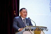Глава Тувы выступил перед учителями на республиканском Августовском совещании
