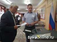 В Туве на 12 часов проголосовало 35% избирателей республики