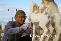 Монгун-Тайгинский мастер Аганак Донгак победитель Республиканского конкурса деревянной скульптуры