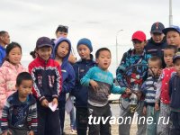 Центр тувинской культуры провел для детей Левобережных и Правобережных дач праздник национальных игр и конкурсов