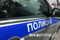 Сотрудники ГИБДД Кызыла задержали нетрезвого водителя, который находился за рулем похищенной автомашины