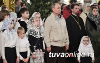 Путин поздравил россиян с Рождеством