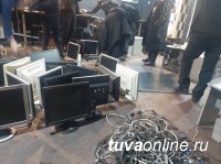 В столице Тувы власти города намерены закрыть незаконные автоматы у Дома Быта