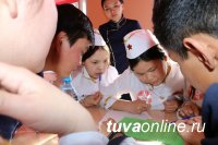Тува: В Каа-Хемском районе школьники сразились в игре «И помнит мир спасенный», приуроченной к 75-летию Великой Победы