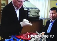 Телеканал "Культура": В тувинской борьбе великая философия - научить крепко стоять на двух ногах Телеканал "Культура": В тувинской борьбе великая философия - научить крепко стоять на двух ногах