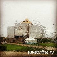 Крупный град и ливни прогнозируют в Туве