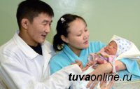 В Туве в первом полугодии родилось 2922 ребенка