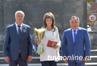 Указом Президента медалью Ордена "За заслуги перед Отечеством" награждена Айлана Чадамба