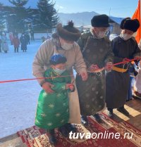 Тува: В селе Успенка свили «Гнездо орлят»