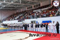 У юношеской сборной Тувы по сумо общекомандное третье место на Первенстве России