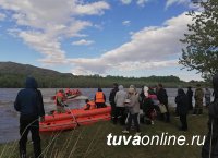 В Туве продолжается борьба с паводком. В Кызыле разворачивают третий ПВР