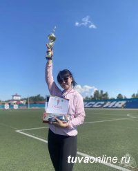 Кара-Кыс Аракчаа победила в соревнованиях в честь Международного  олимпийского дня
