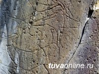 Древний тувинский курган скрывает камни с рисунком возрастом 3000 лет