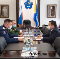 В Туву прибыл новый командир 55-ой отдельной мотострелковой (горной) бригады Денис Барило В Туву прибыл новый командир 55-ой отдельной мотострелковой (горной) бригады Денис Барило