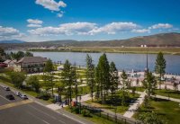 Сенатор Дина Оюн поздравила кызылчан с Днем города Сенатор Дина Оюн поздравила кызылчан с Днем города